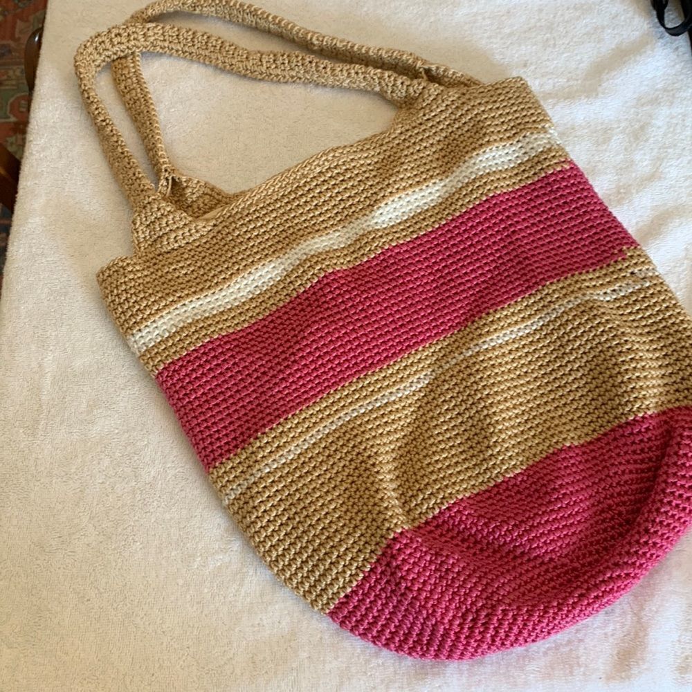 Sonoma tan, pink, white yarn bucket bag